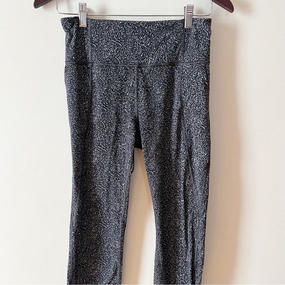 Athleta Lightning Static 7/8 Tight Yoga Fitness Pant #511146 Size Medium Black - Picture 4 of 11